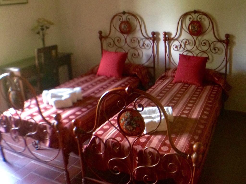 Bed and Breakfast Residenza Santa Maria In Borraccia Magliano in Toscana Zimmer foto